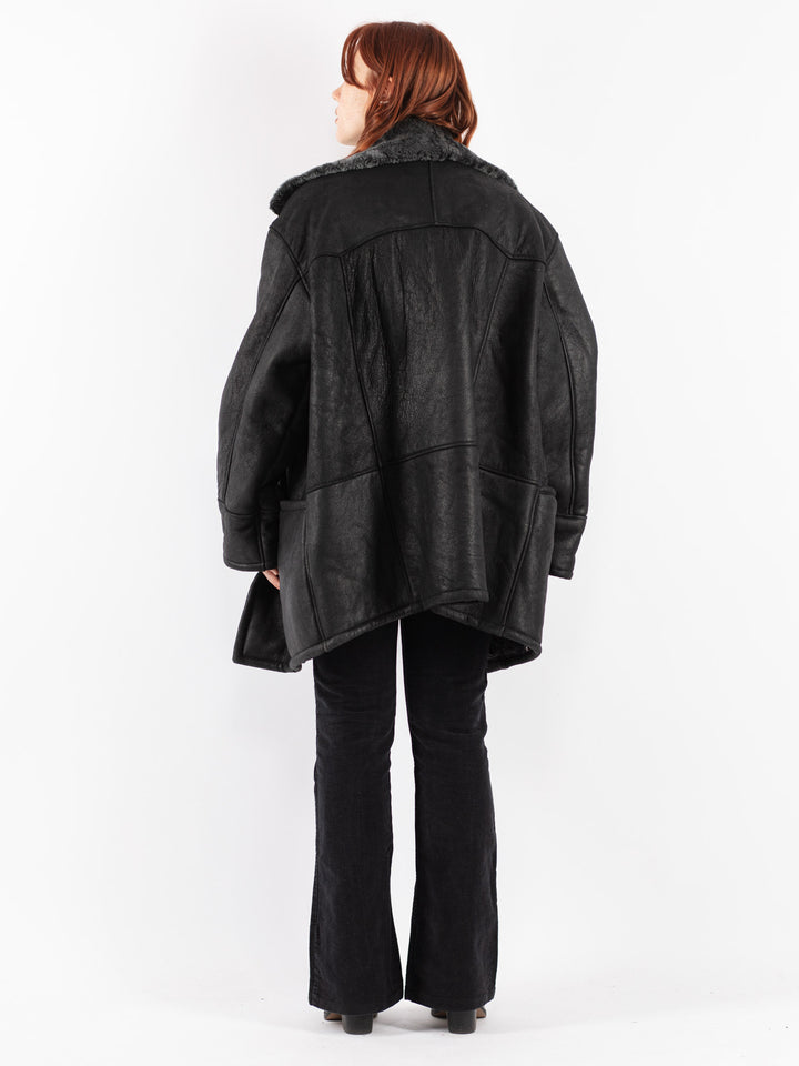 Vintage 80's Women Sheepskin Shearling Coat in Black