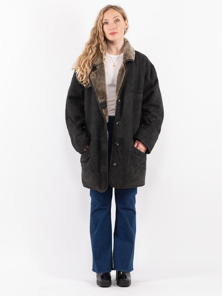 Vintage 90's Women Sheepskin Coat in Black