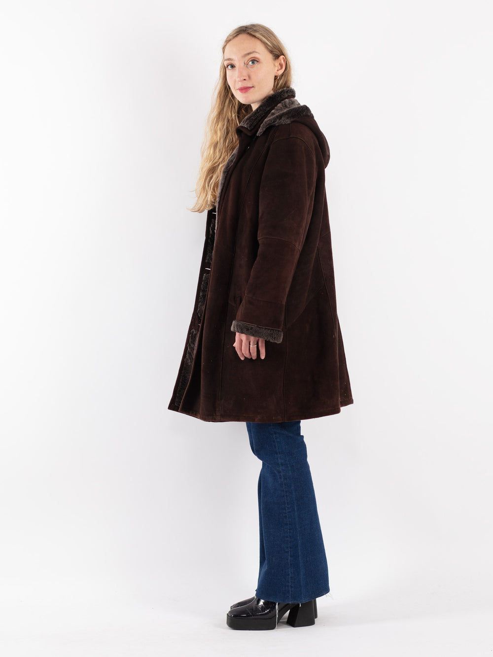 Vintage 90's Women Sheepskin Coat in Brown