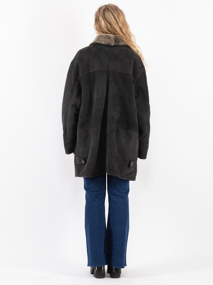 Vintage 90's Women Sheepskin Coat in Black