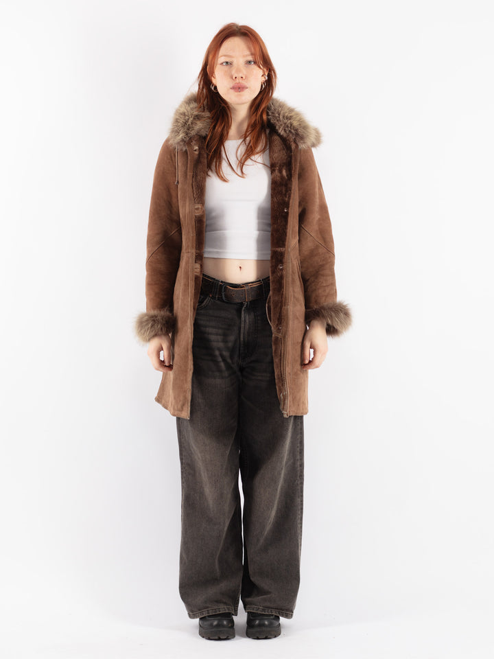 Vintage 90's Women Sheepskin Coat in Beige