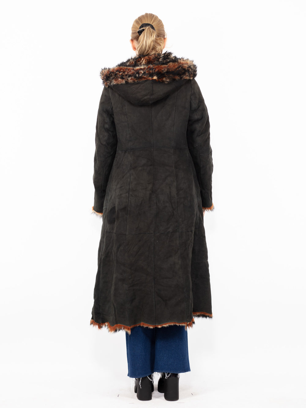 Vintage 90's Women Sheepskin Coat in BlackA0857