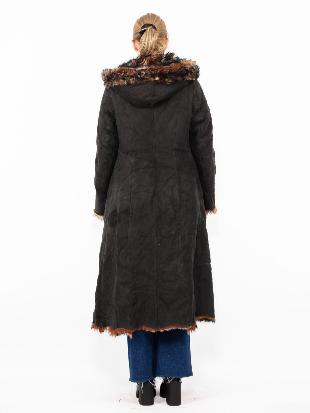 Vintage 90's Women Sheepskin Coat in BlackA0857
