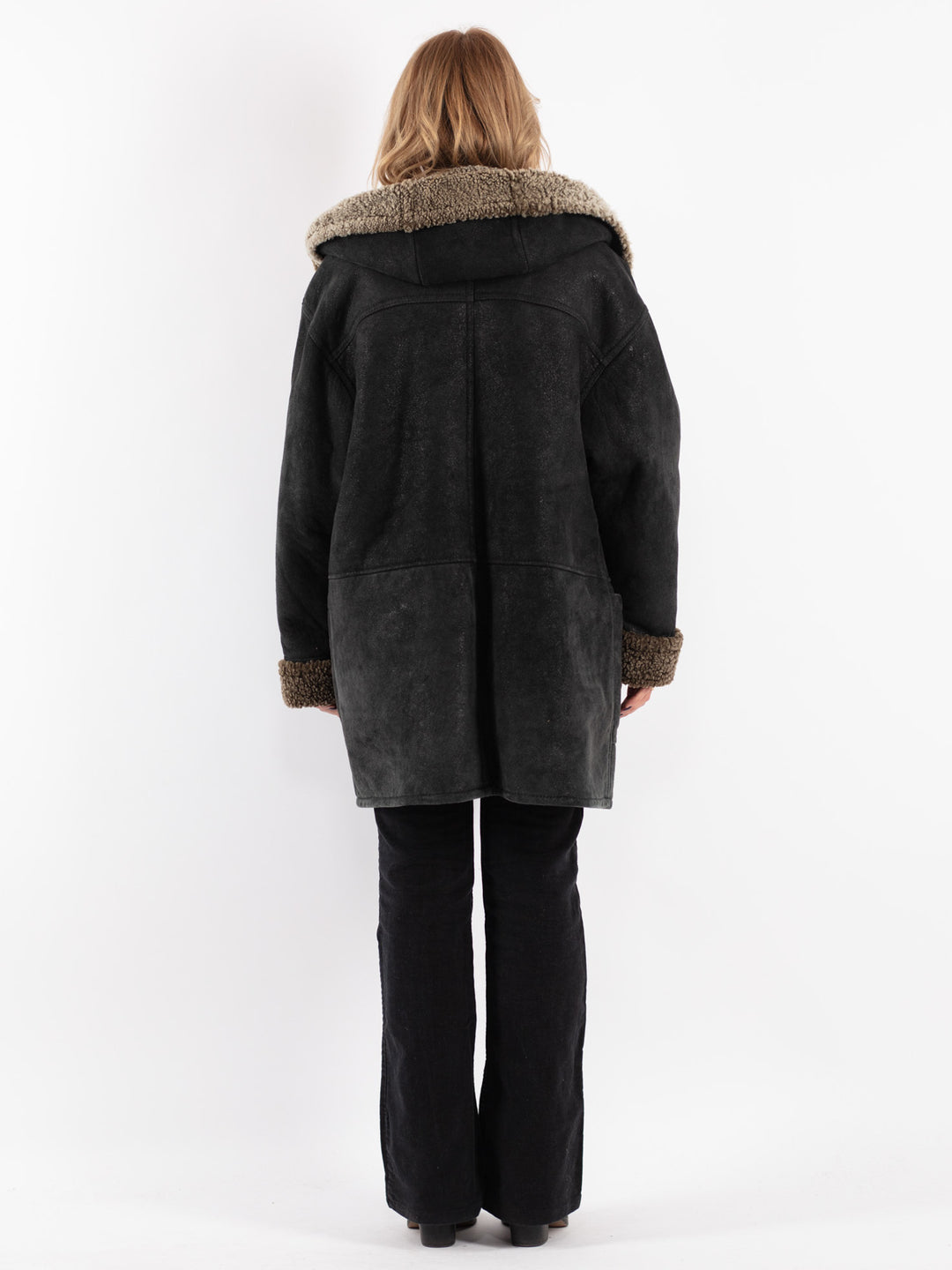 Vintage 90's Women Sheepskin in Black