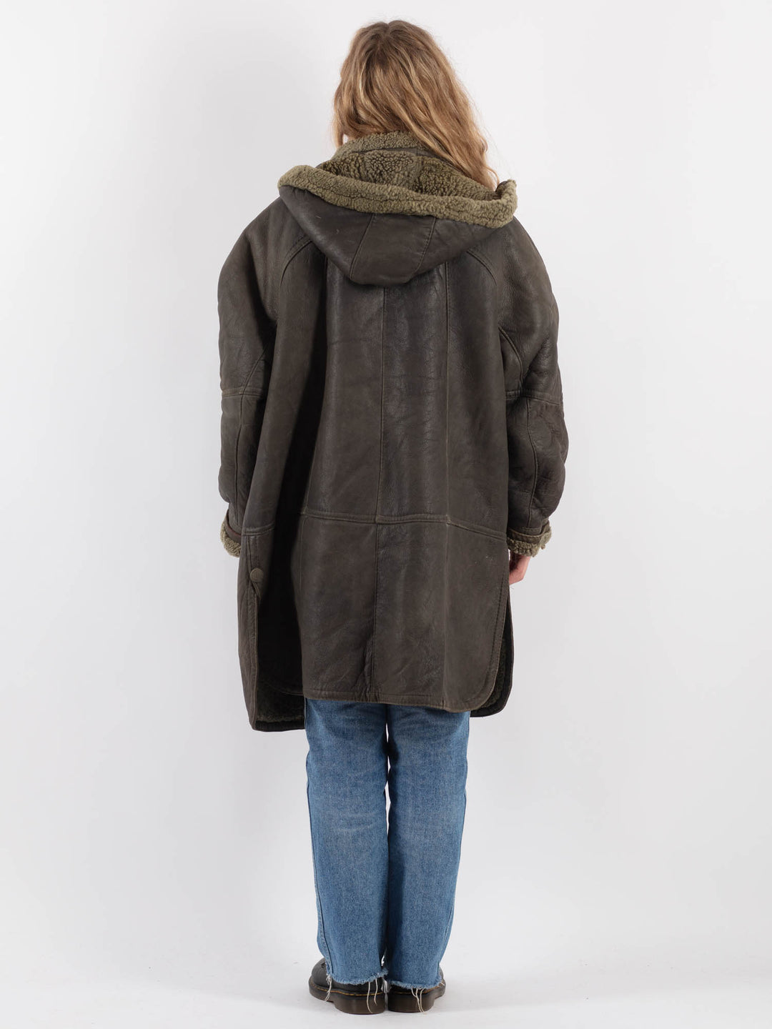 Vintage 90's Women Oversized Sheepskin Coat in Green