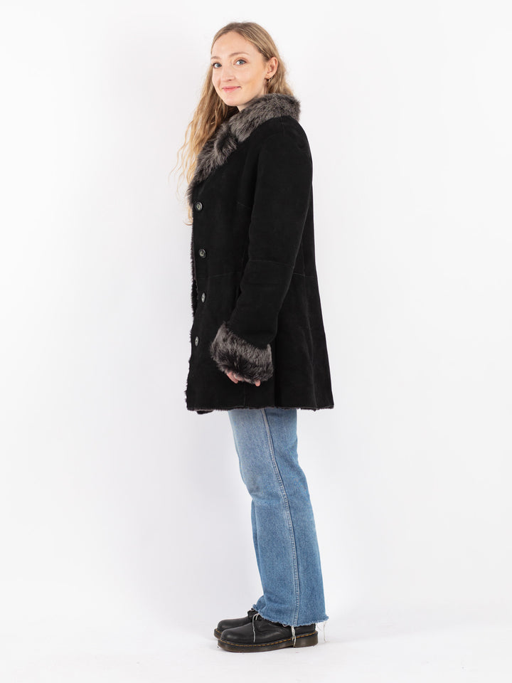 Vintage 90's Women Sheepskin Coat in Black