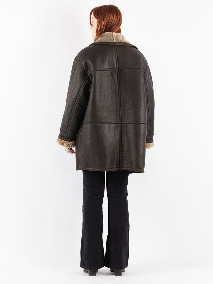 Vintage 90's Women Sheepskin Coat in Brown