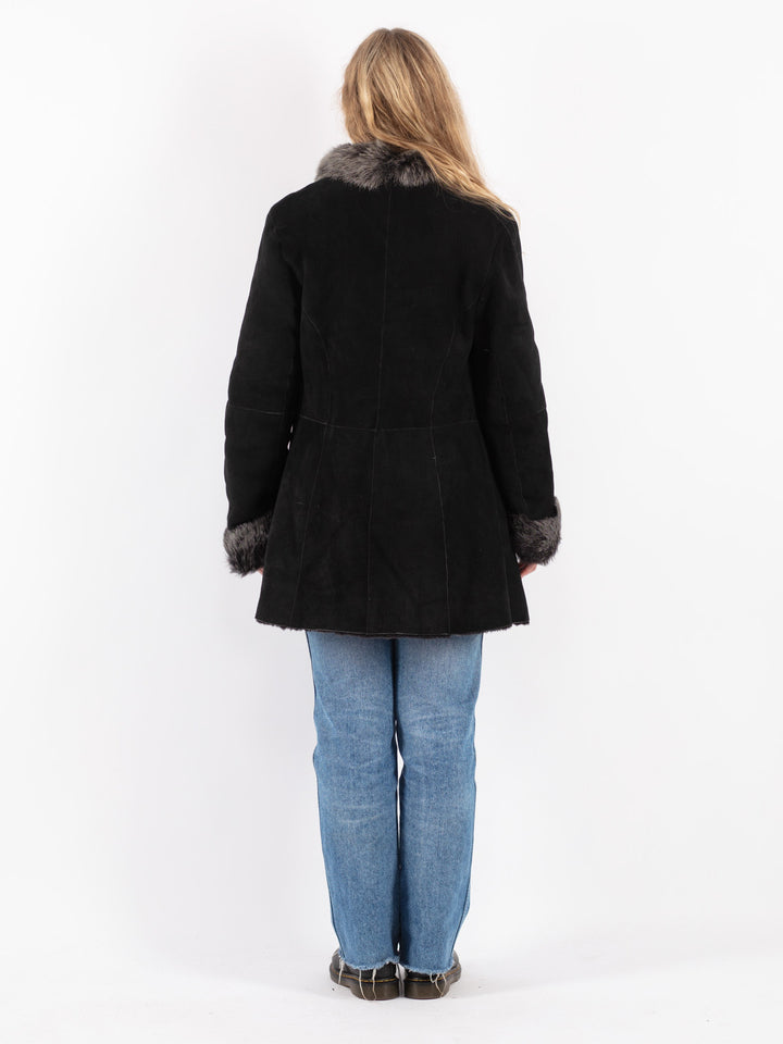 Vintage 90's Women Sheepskin Coat in Black