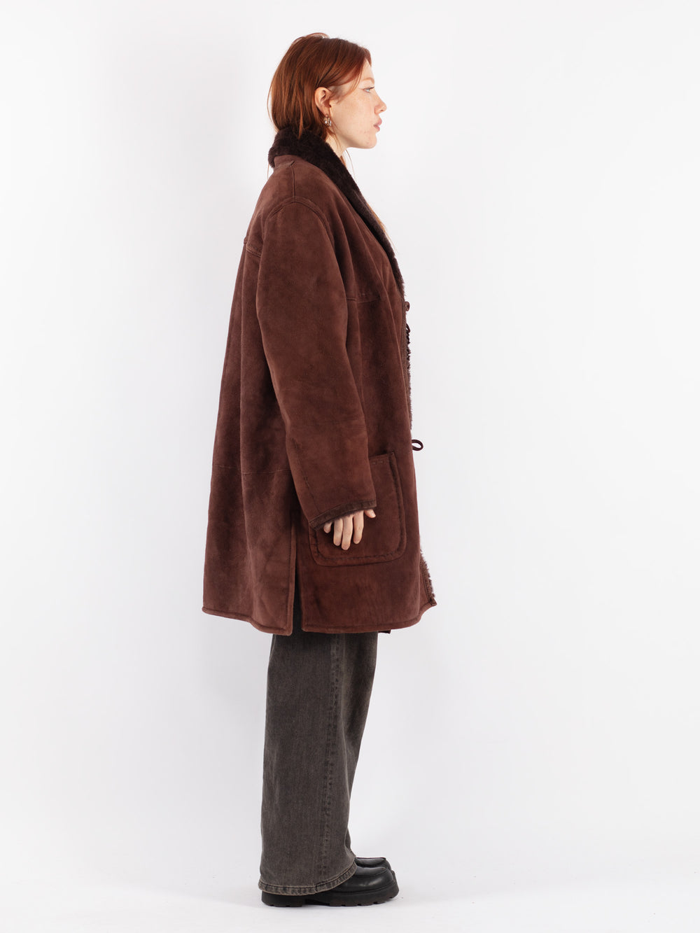 Vintage 90's Women Sheepskin Coat in Brown