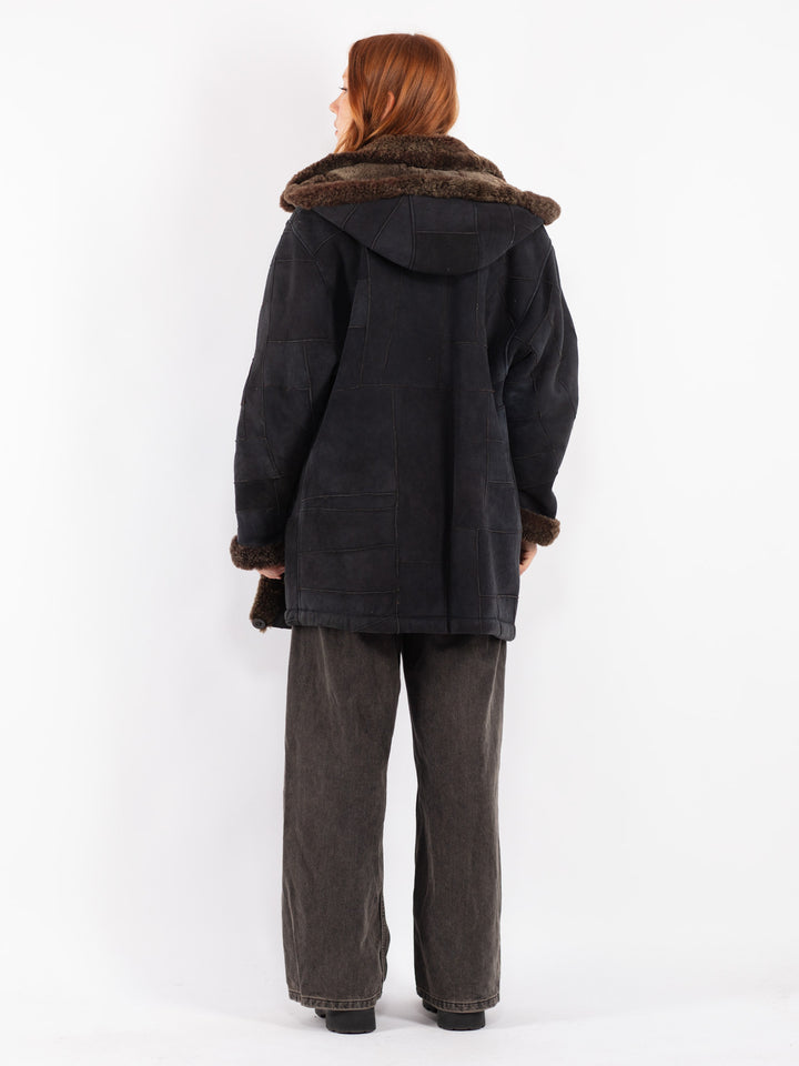 Vintage 90's Women Sheepskin Coat in Black