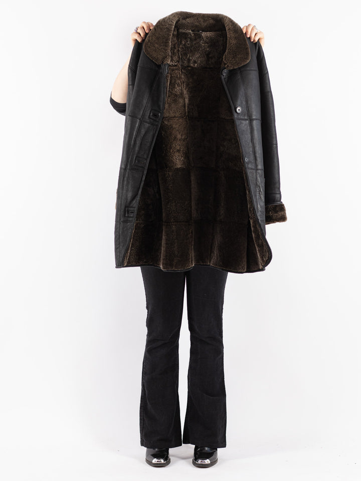 Vintage 90's Women Sheepskin Coat in Black