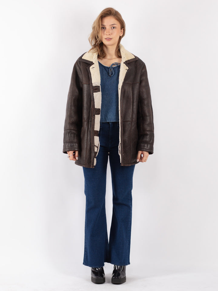Vintage 90's Women Sheepskin Coat in Brown