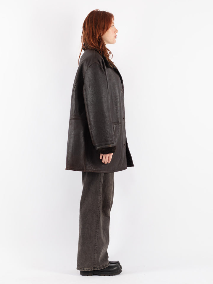 Vintage 90's Women Sheepskin Coat in Brown