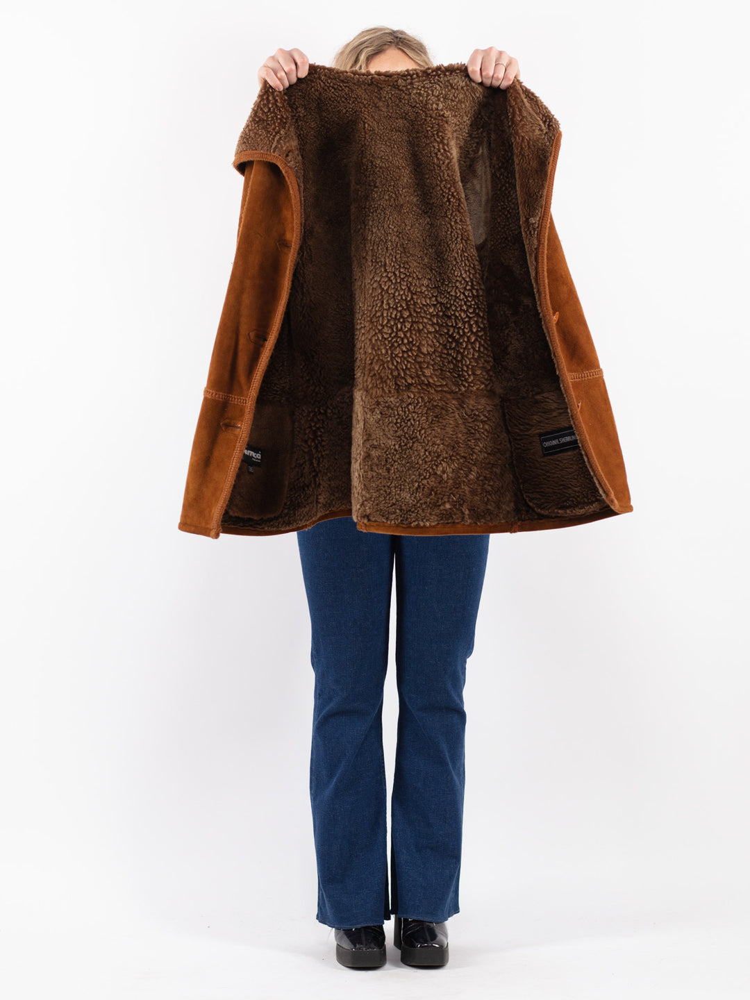 Vintage 90's Women Sheepskin Coat in Brown