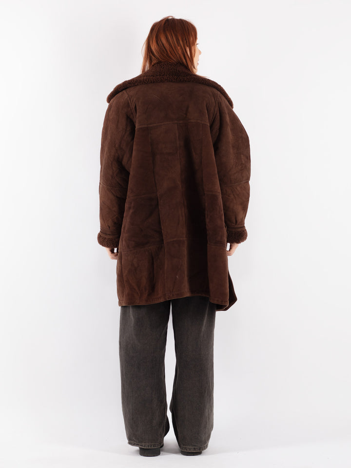 Vintage 90's Women Sheepskin Coat in Brown