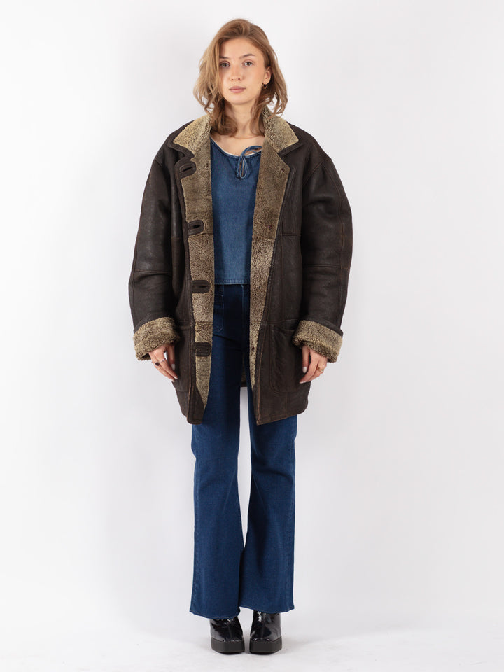 Vintage 90's Women Sheepskin Coat in Brown