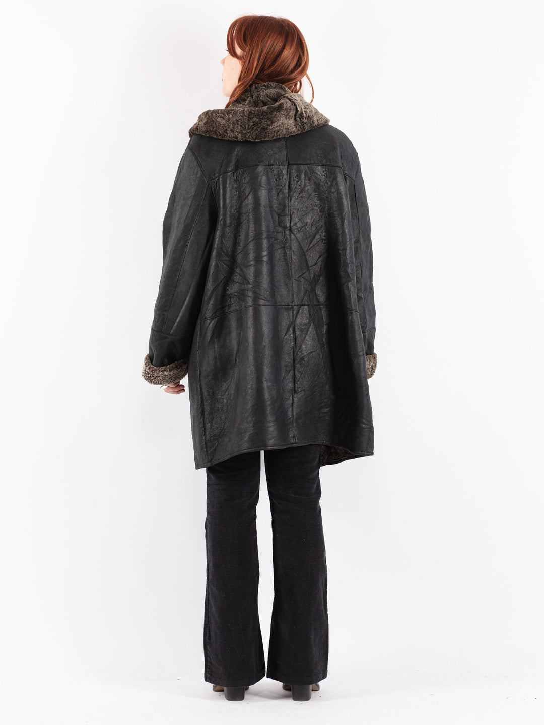 Vintage 90's Women Sheepskin Coat in Black