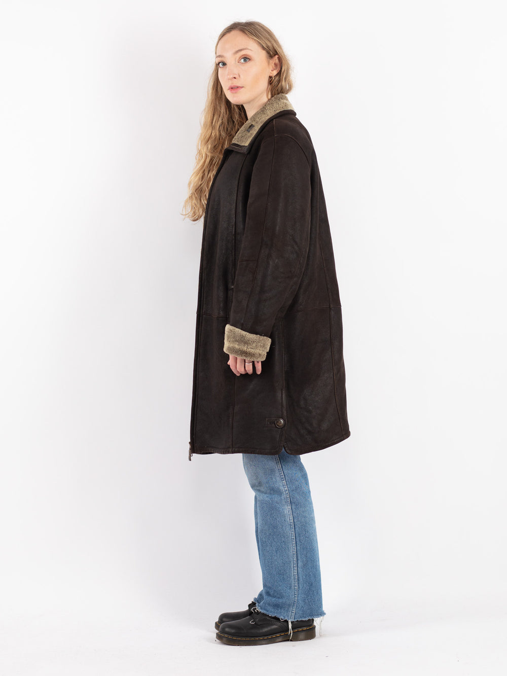 Vintage 90's Women Sheepskin Coat in Brown