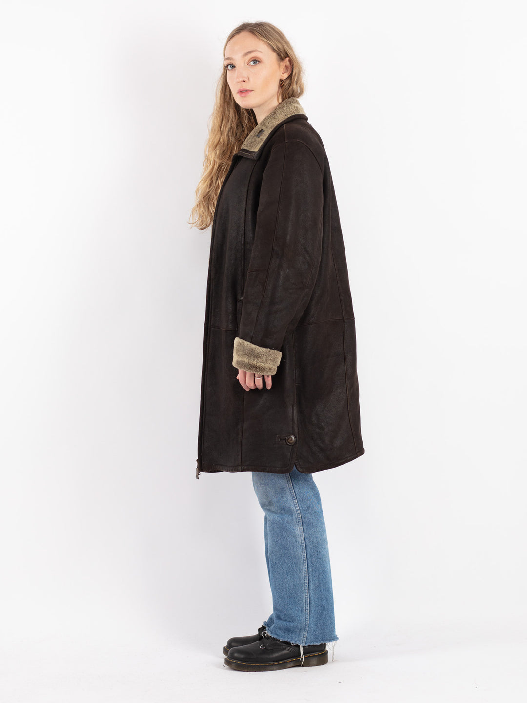 Vintage 90's Women Sheepskin Coat in Brown