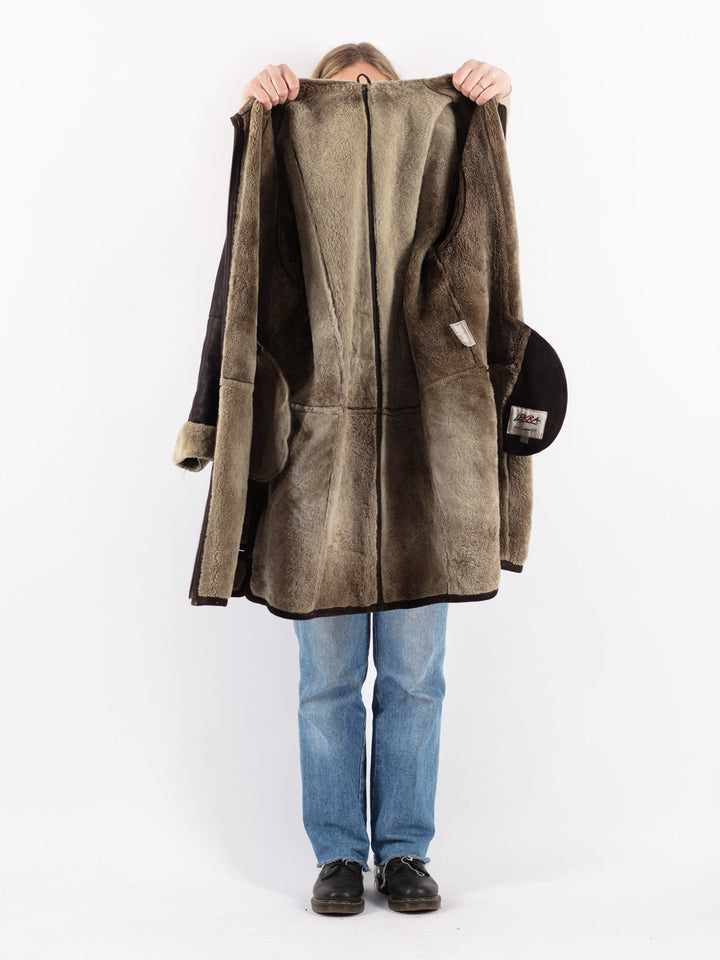 Vintage 90's Women Sheepskin Coat in Brown