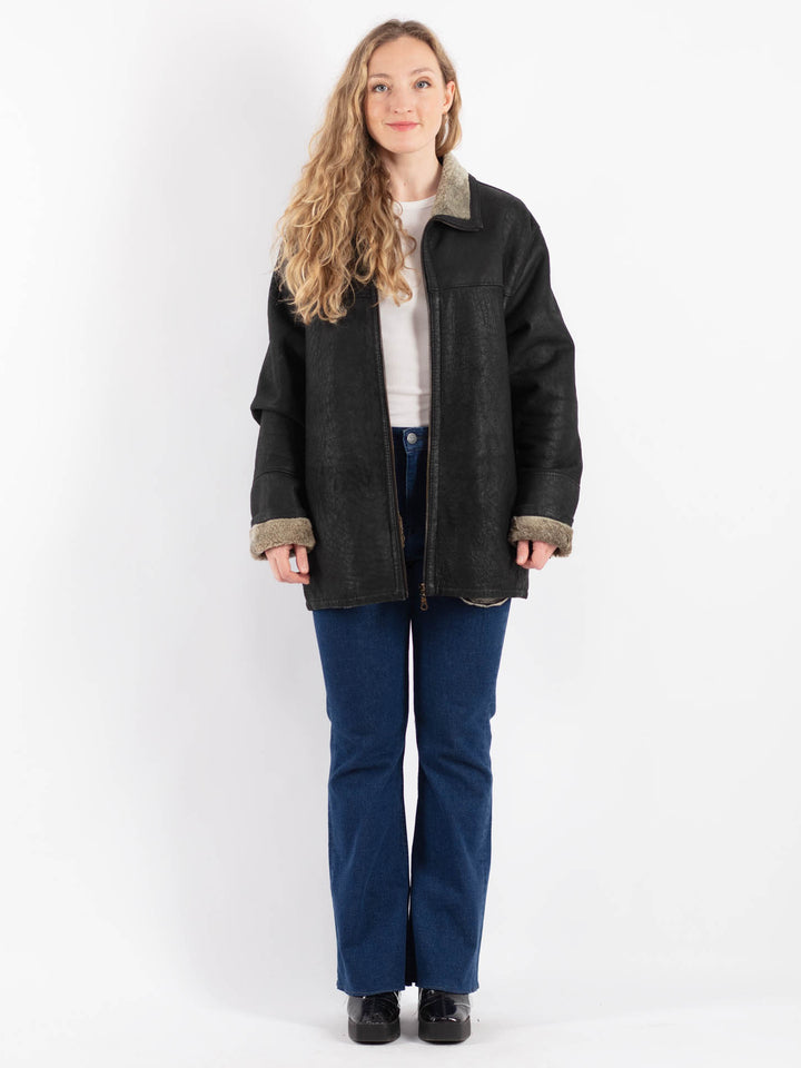 Vintage 90's Women Sheepskin Coat in Black