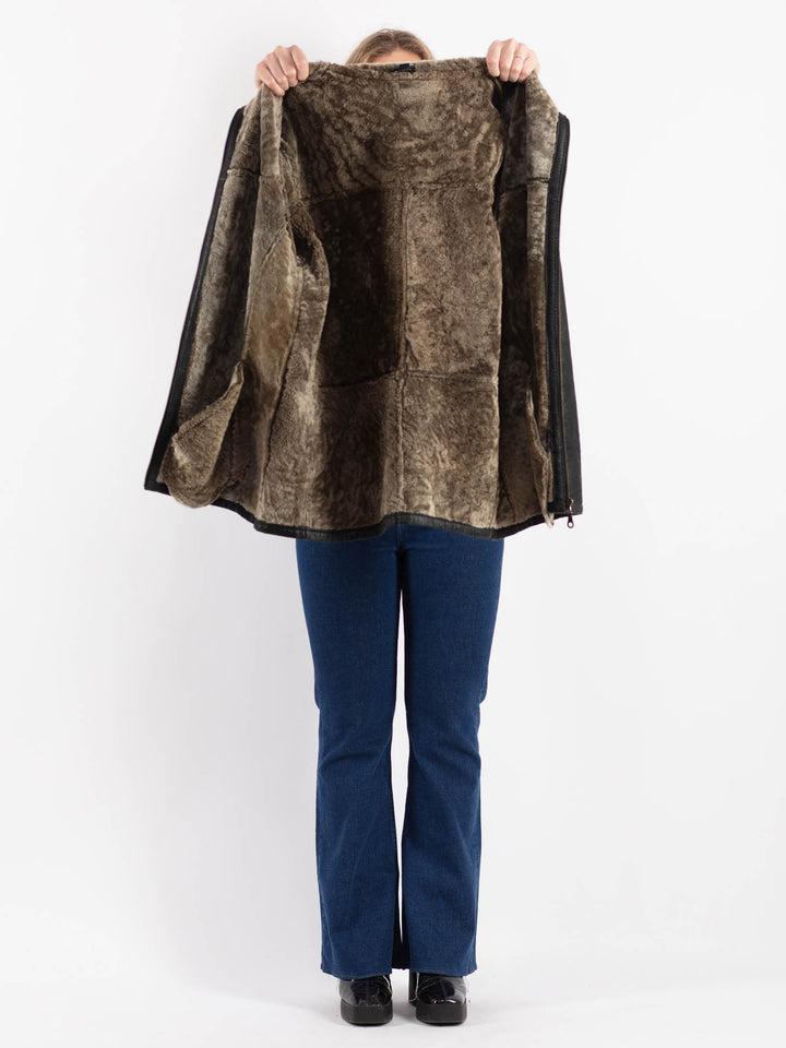 Vintage 90's Women Sheepskin Coat in Black
