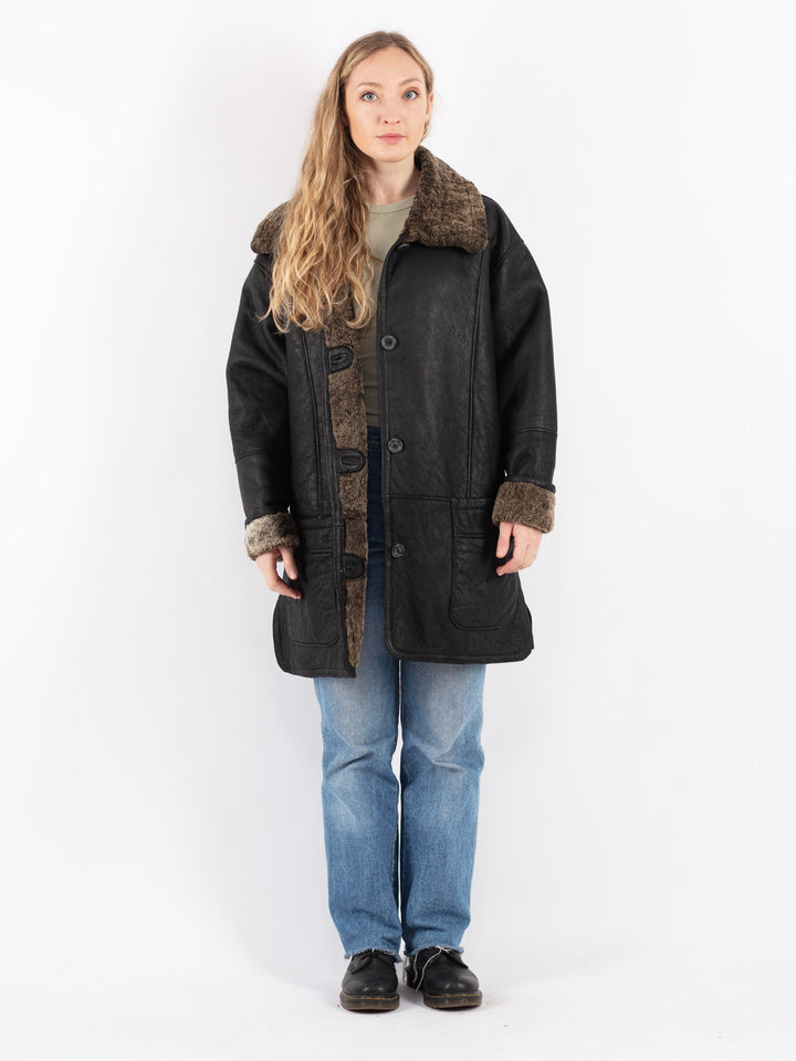 Vintage 90's Women Sheepskin Coat in Black