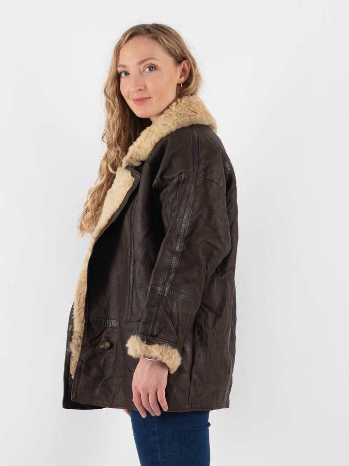 Vintage 90's Women Sheepskin Coat in BrownV9433