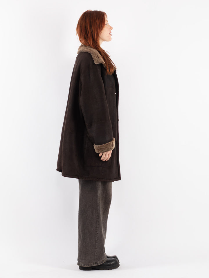 Vintage 90's Women Sheepskin Coat in Brown