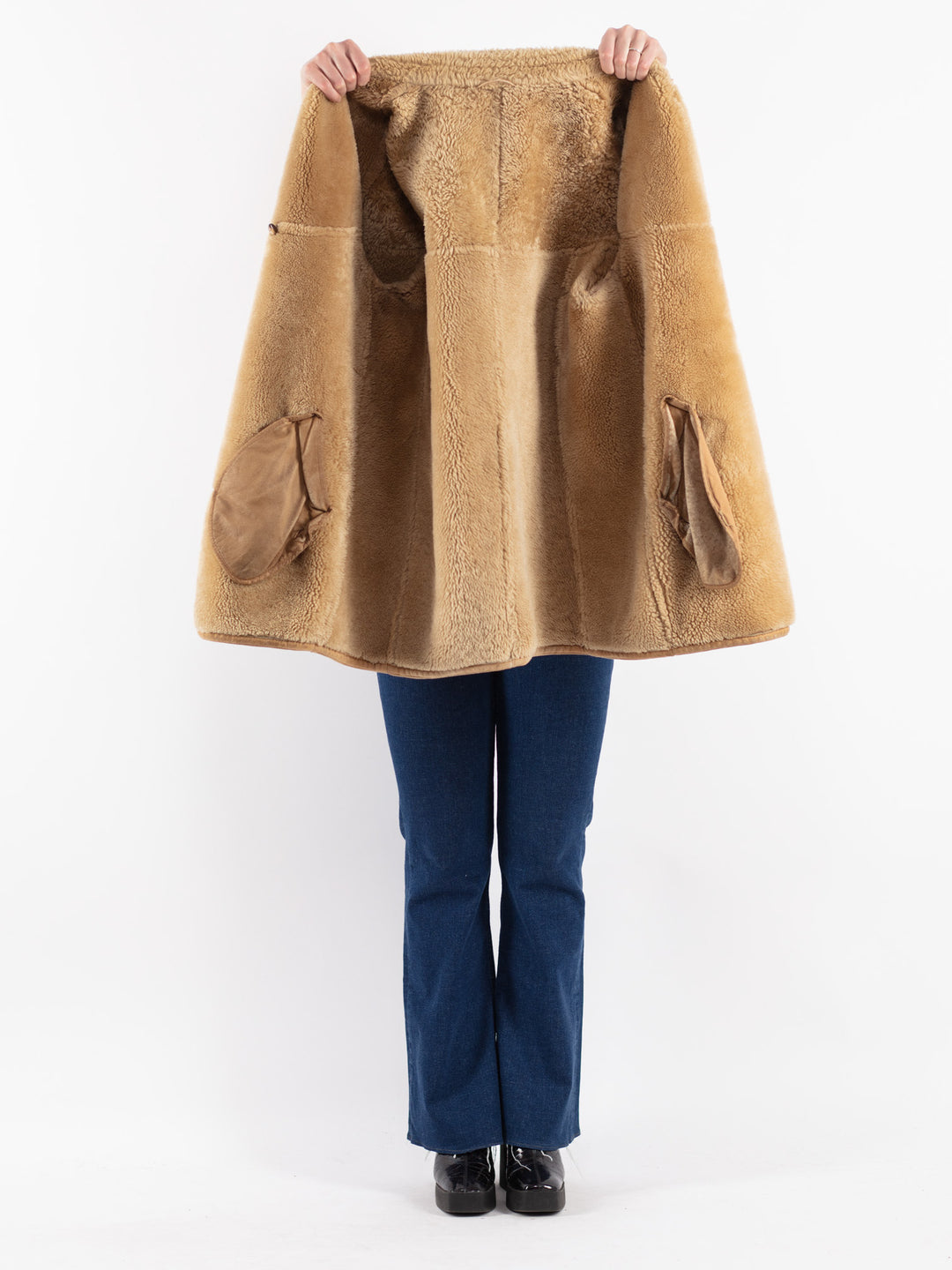 Vintage 90's Women Sheepskin Coat in Beige