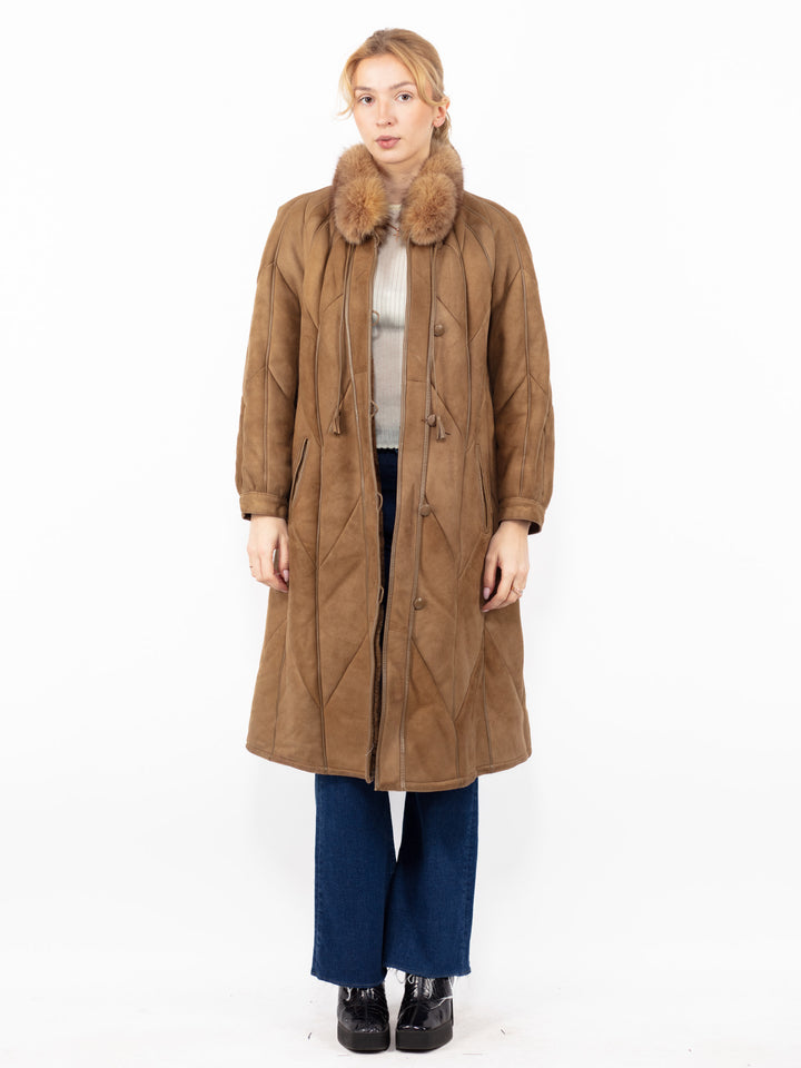 Vintage 90's Women Sheepskin Coat in BeigeA0867