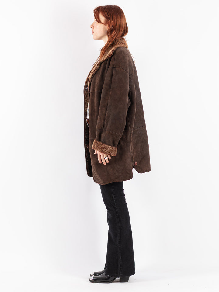 Vintage 90's Women Sheepskin Coat in Brown
