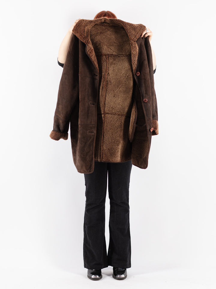 Vintage 90's Women Sheepskin Coat in Brown