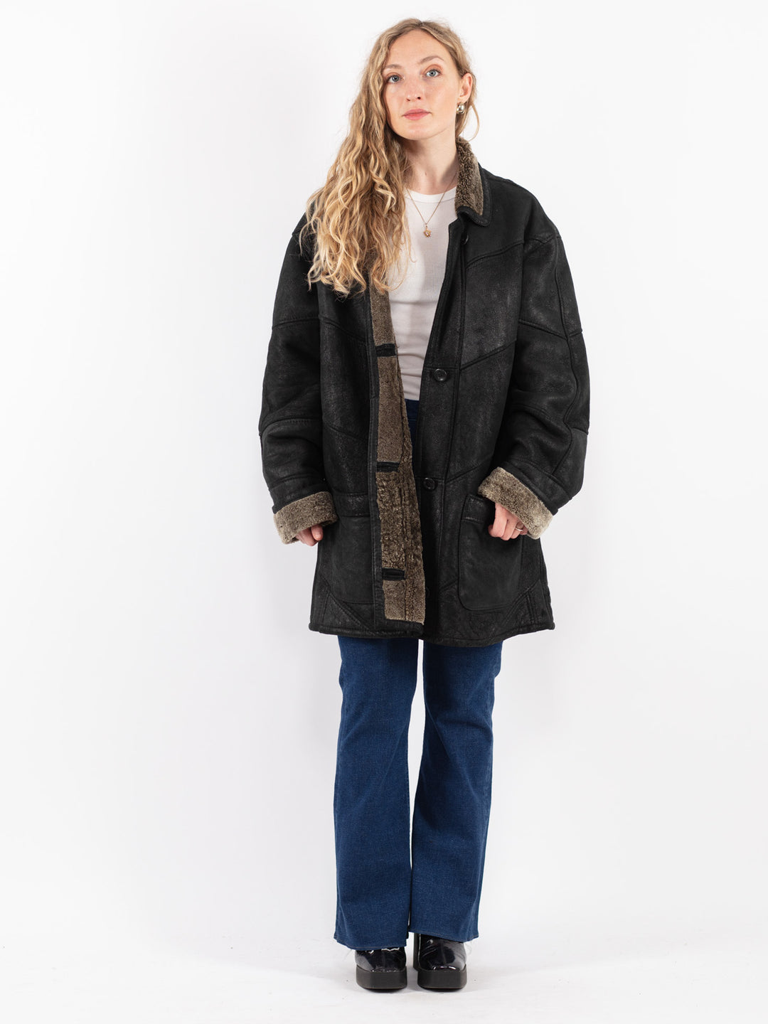 Vintage 90's Women Sheepskin Coat in Black