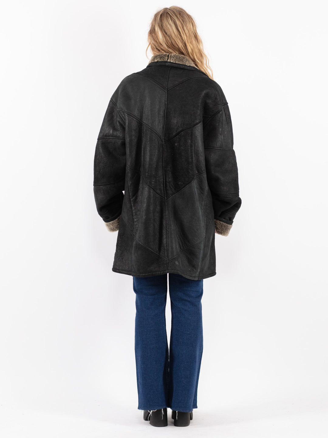 Vintage 90's Women Sheepskin Coat in Black