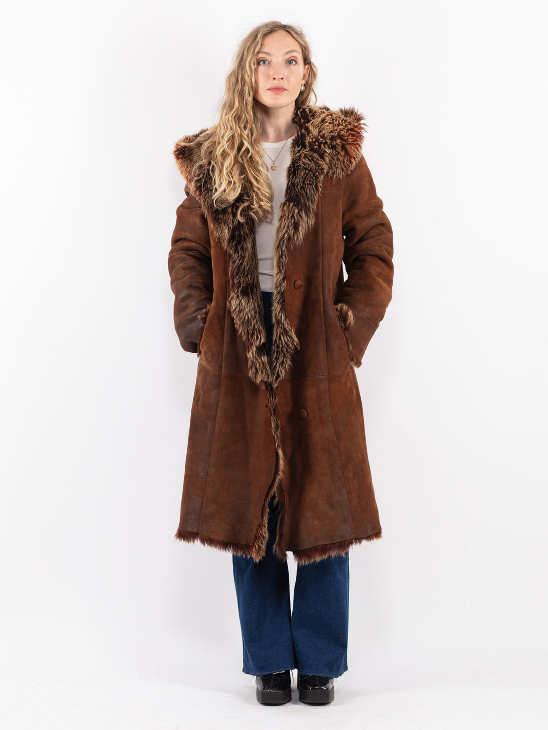 Vintage 90's Women Sheepskin Coat in Brown