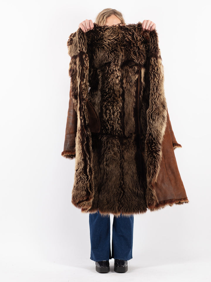 Vintage 90's Women Sheepskin Coat in Brown