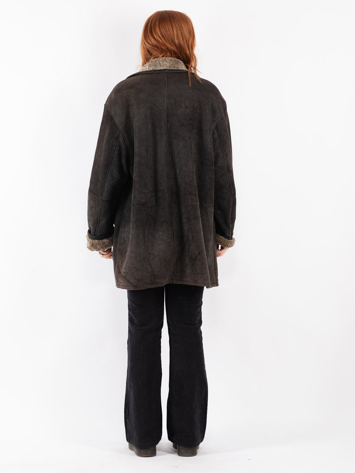 Vintage 90's Women Sheepskin Coat in Black