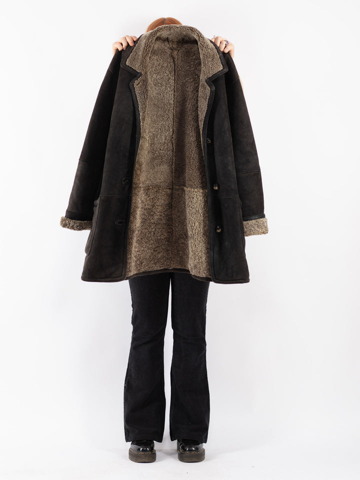 Vintage 90's Women Sheepskin Coat in Black