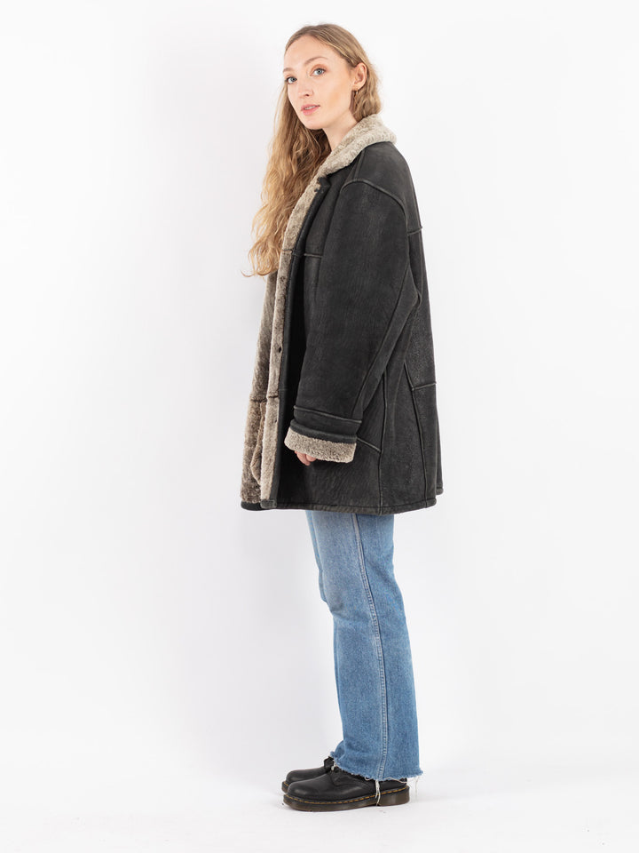 Vintage 90's Women Sheepskin Coat in Black