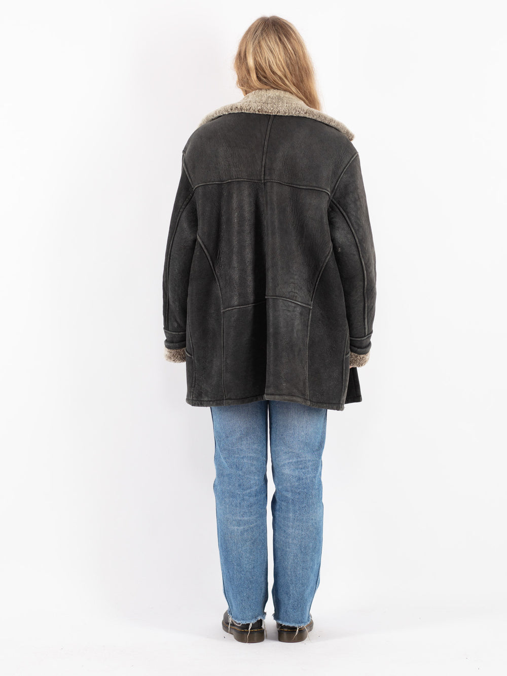 Vintage 90's Women Sheepskin Coat in Black