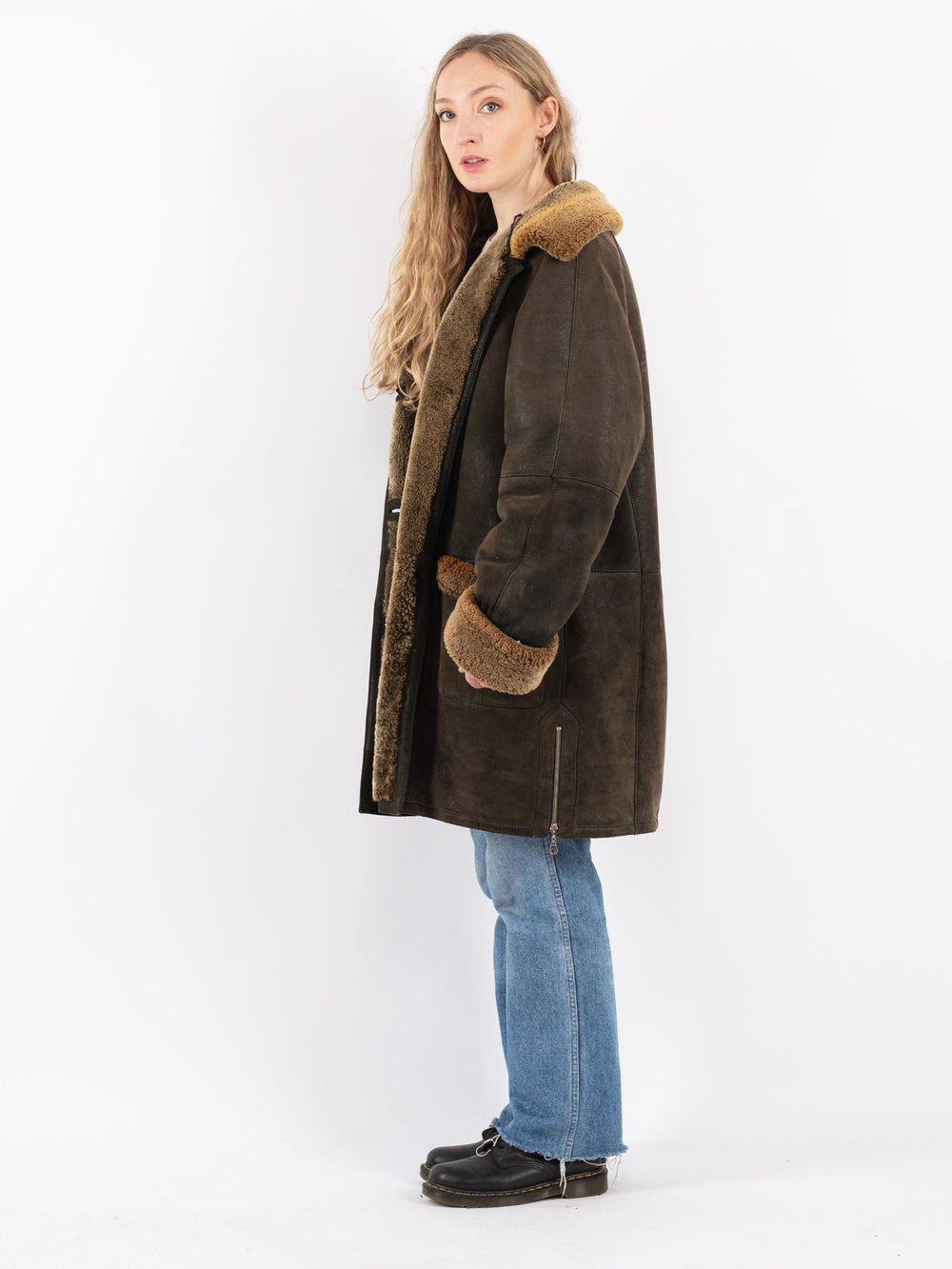 Vintage 90's Women Sheepskin Coat in Brown