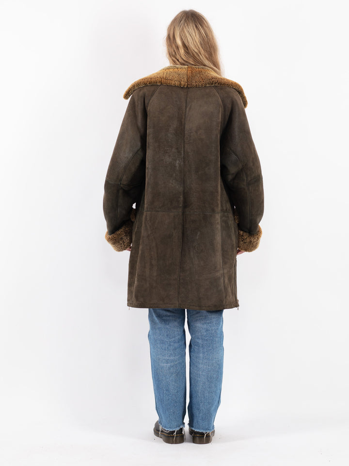 Vintage 90's Women Sheepskin Coat in Brown