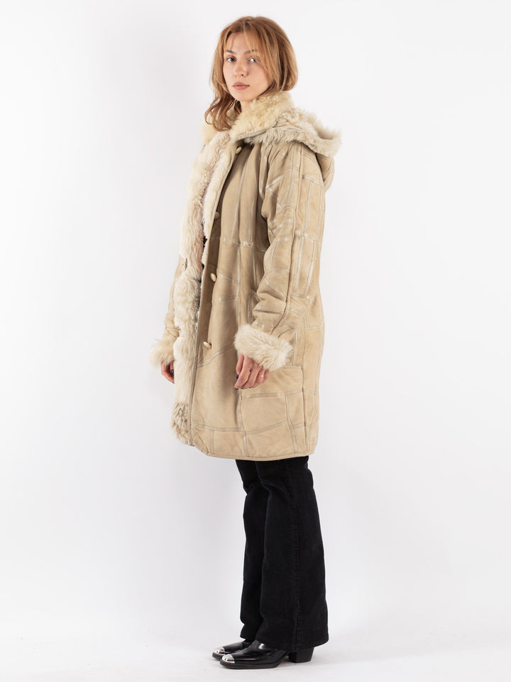 Vintage 90's Women Sheepskin Coat in Beige