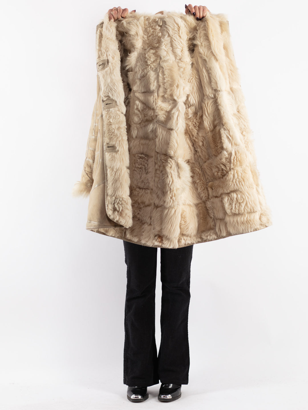 Vintage 90's Women Sheepskin Coat in Beige