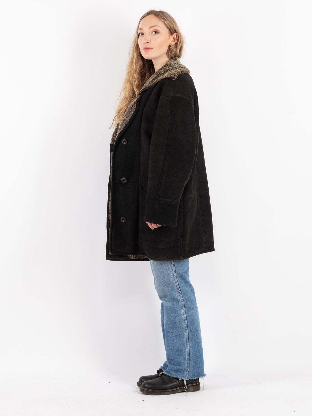 Vintage 90's Women Sheepskin Coat in Black