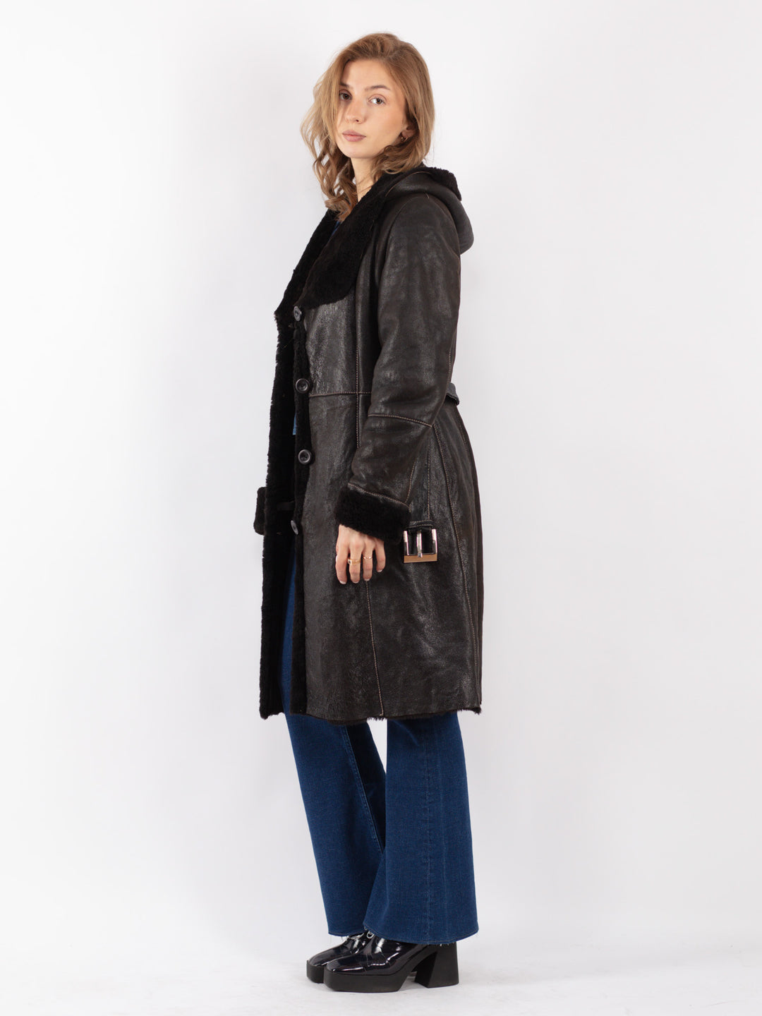 Vintage 90's Women Sheepskin Coat in Black