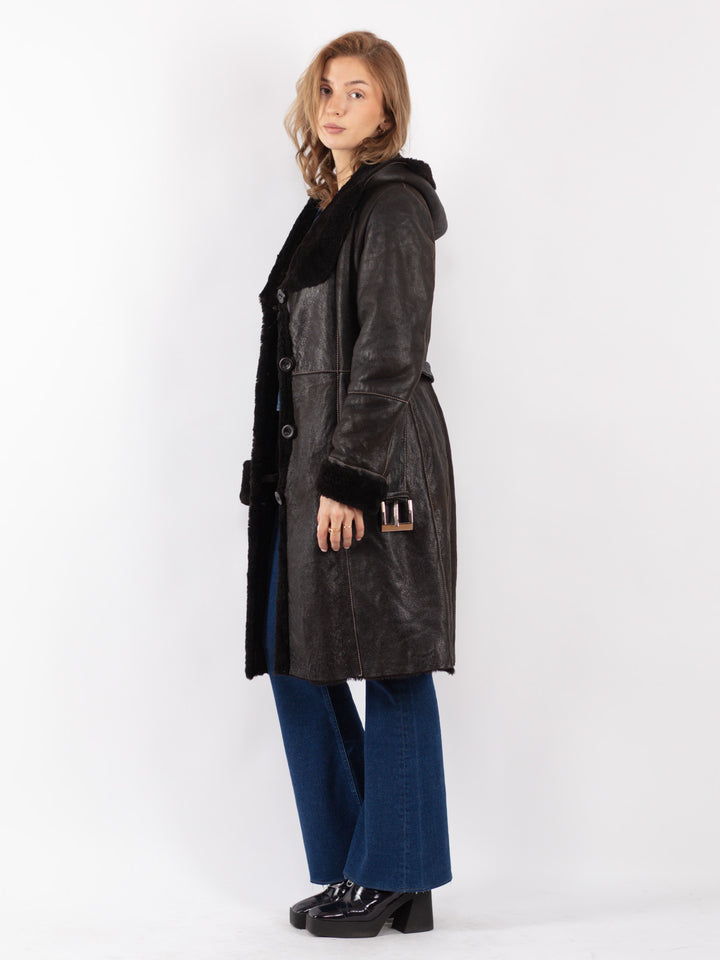 Vintage 90's Women Sheepskin Coat in Black