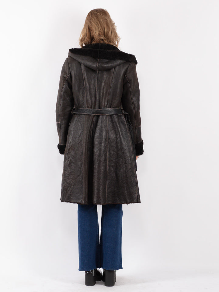 Vintage 90's Women Sheepskin Coat in Black