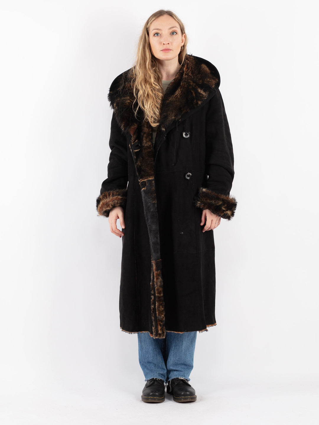 Vintage 90's Women Sheepskin Coat in BlackV9032